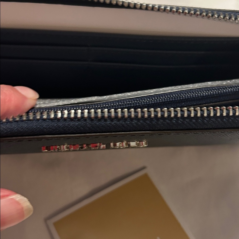 Michael Kors NAVY Women's Wallet - Picture 6 of 14
